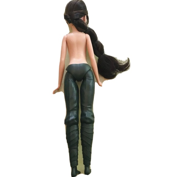 Disney Frozen II Honeymaren Doll To Dress Retired - Picture 3 of 6